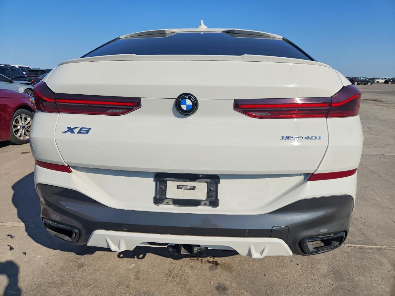 2021 BMW X6 xDrive40I - zdjęcie 6