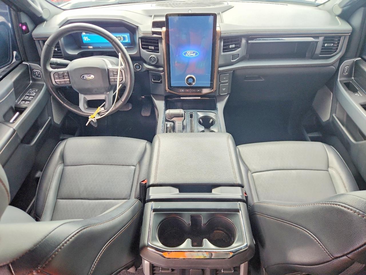2024 Ford F150 Lightning Lariat - zdjęcie 8