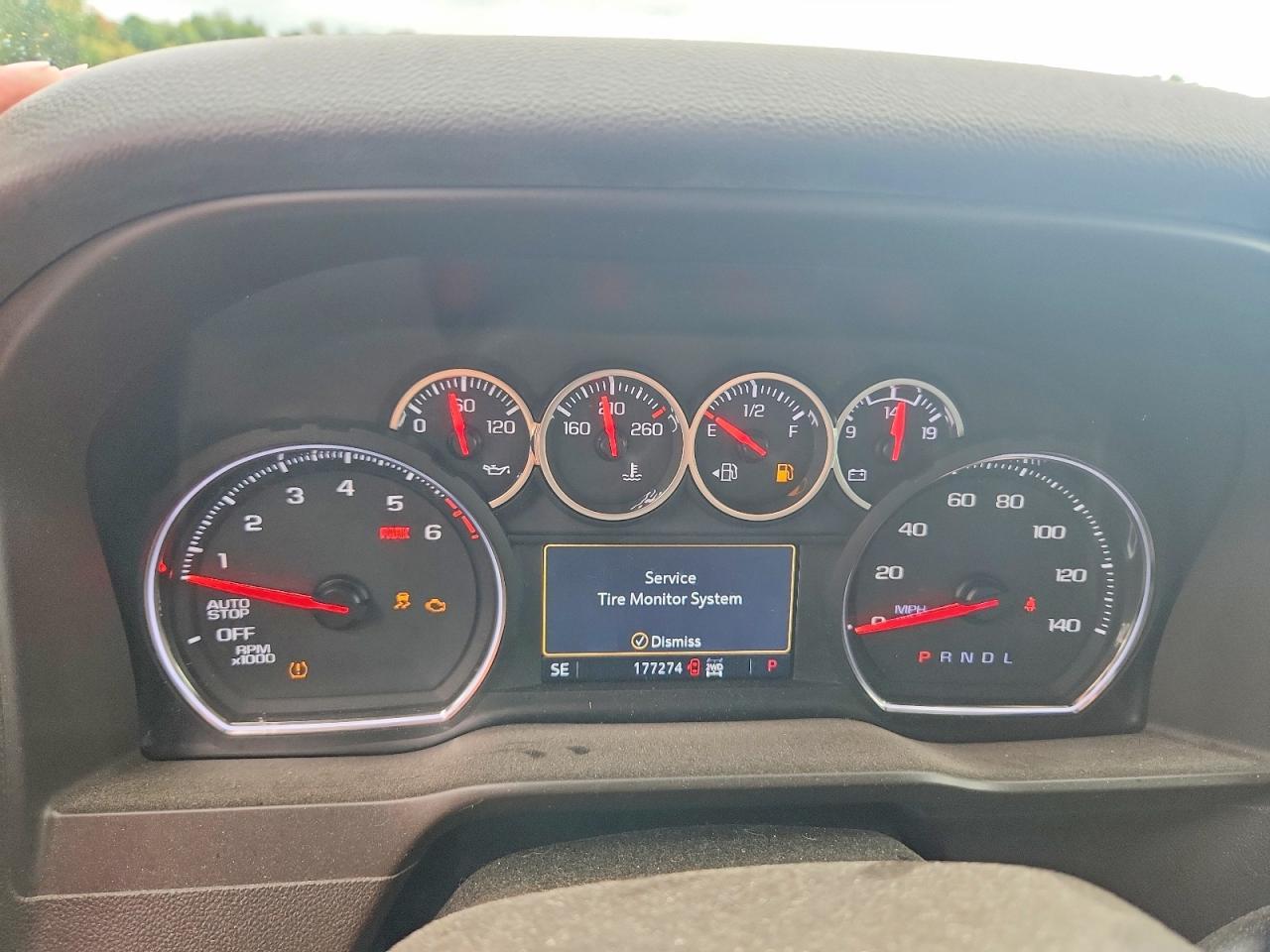 2020 Chevrolet Silverado K1500 Lt - zdjęcie 9