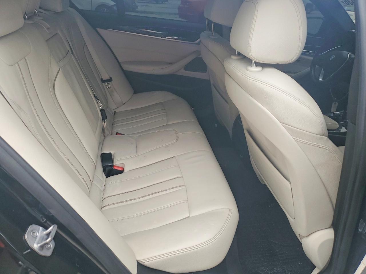 2018 BMW 540 I - zdjęcie 10