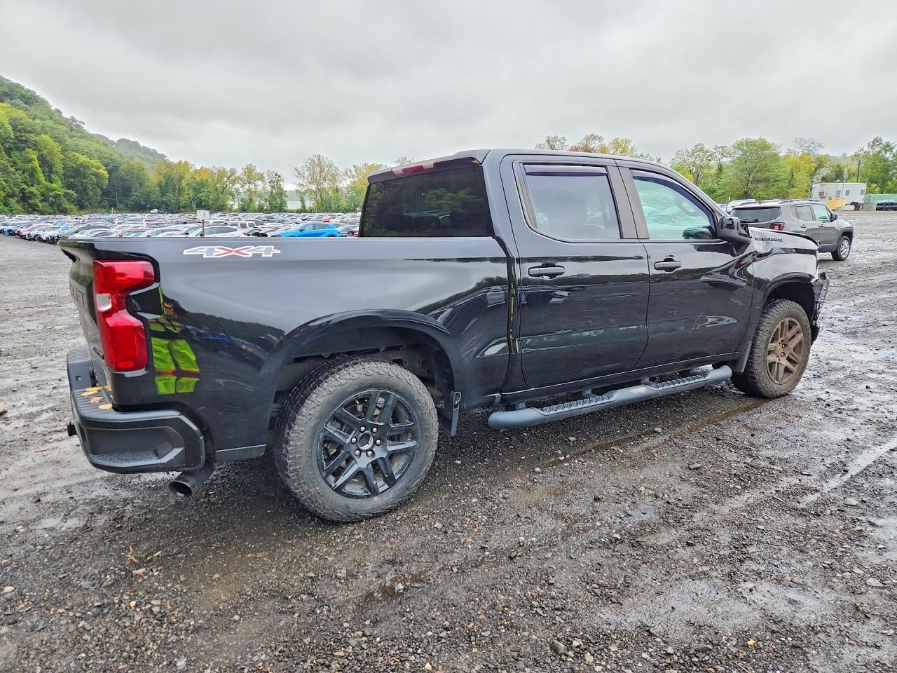 2021 Chevrolet Silverado K1500 Custom - zdjęcie 3