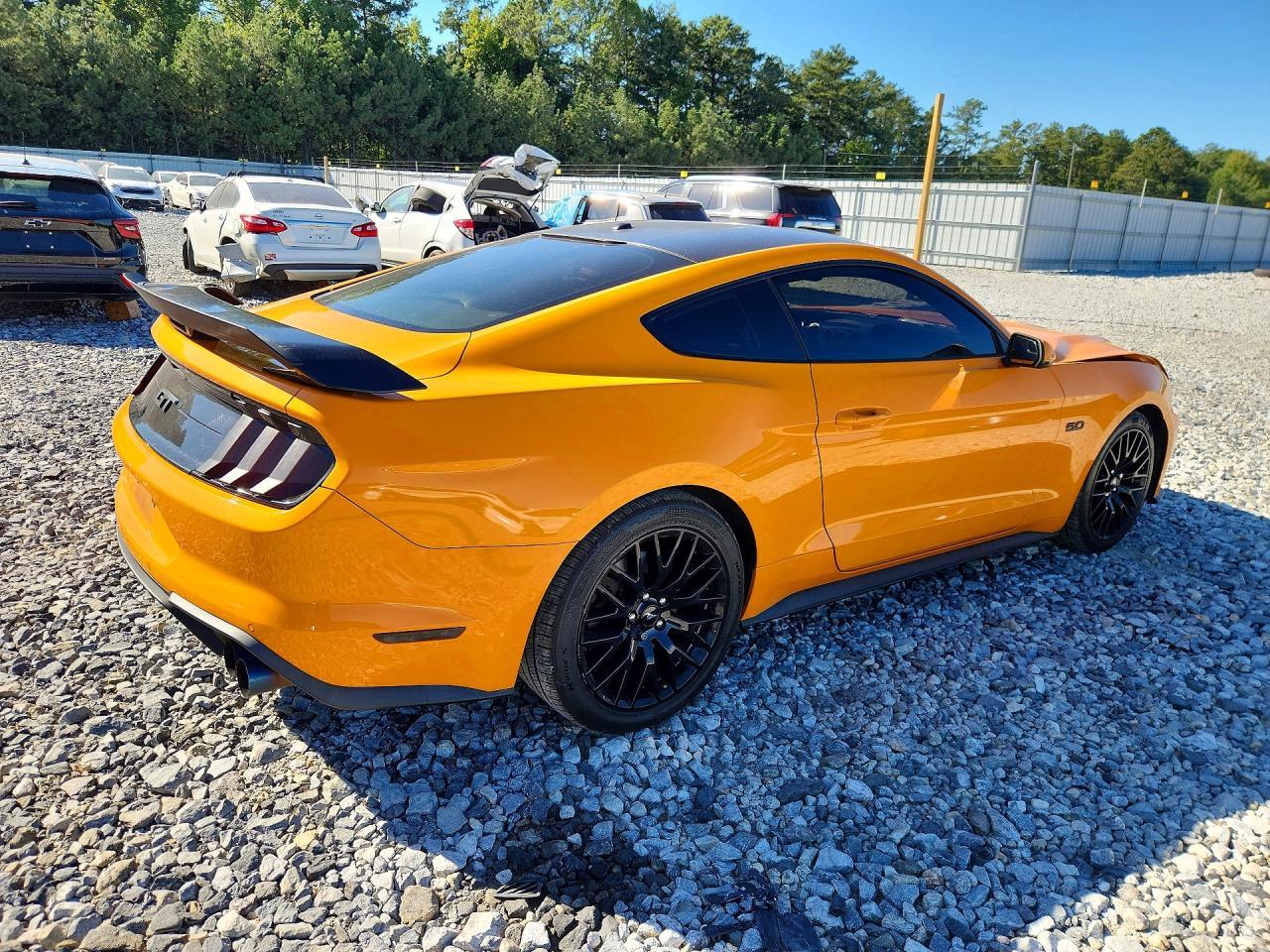 2019 Ford Mustang Gt - zdjęcie 3