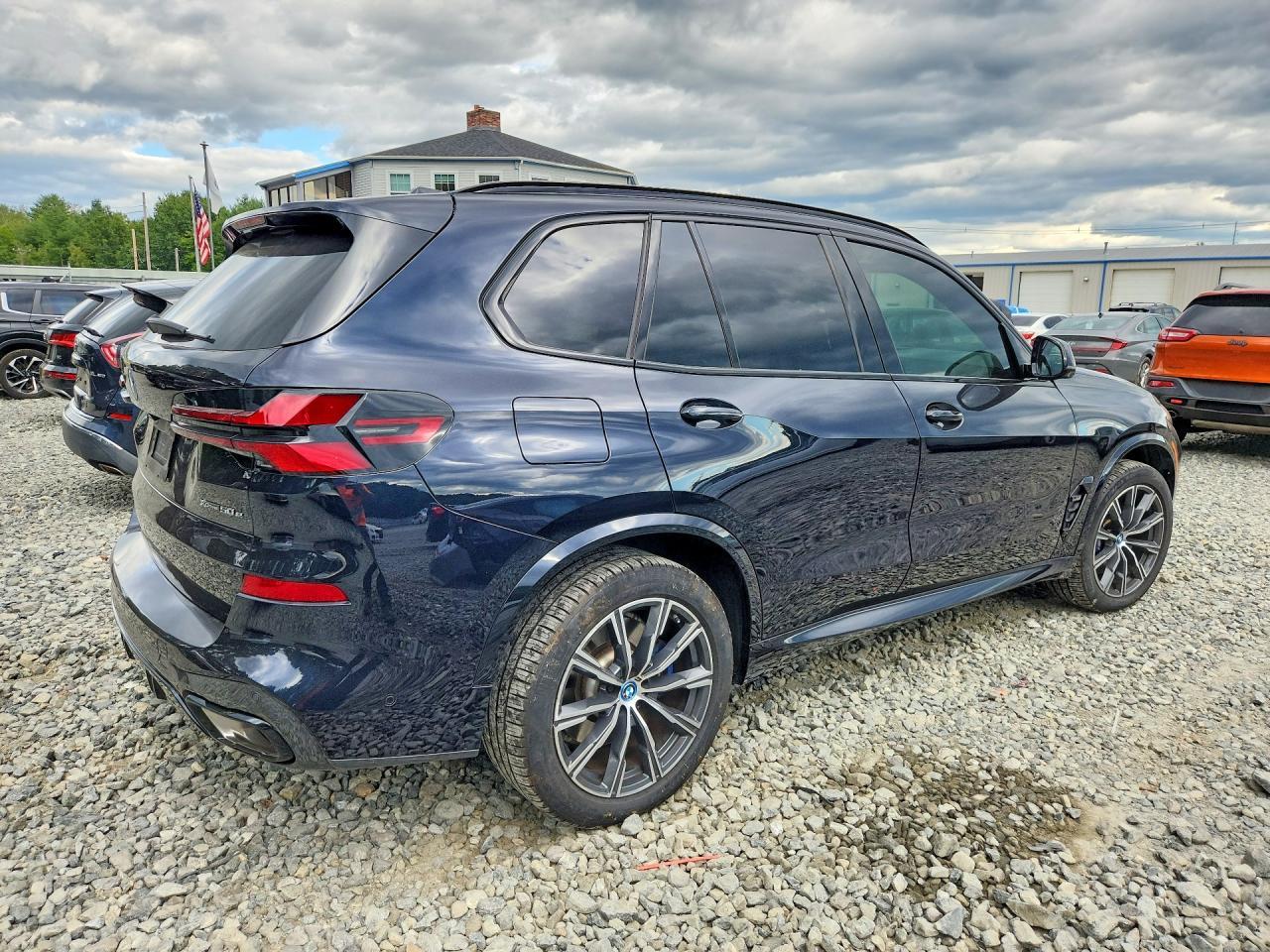2024 BMW X5 xDrive50E - zdjęcie 3