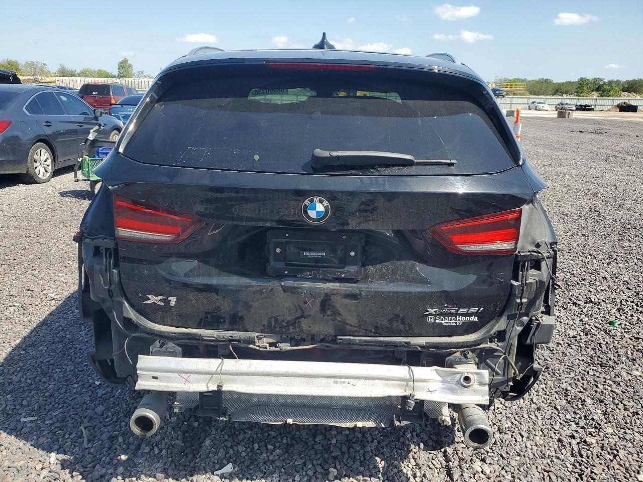 2021 BMW X1 xDrive28I - zdjęcie 6