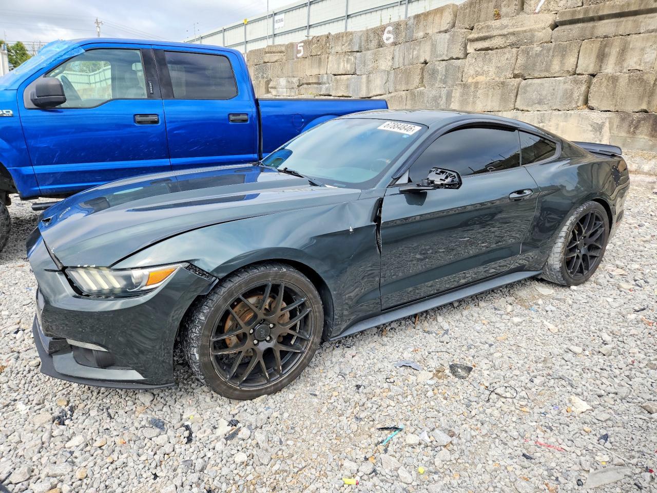 2015 Ford Mustang - zdjęcie główne