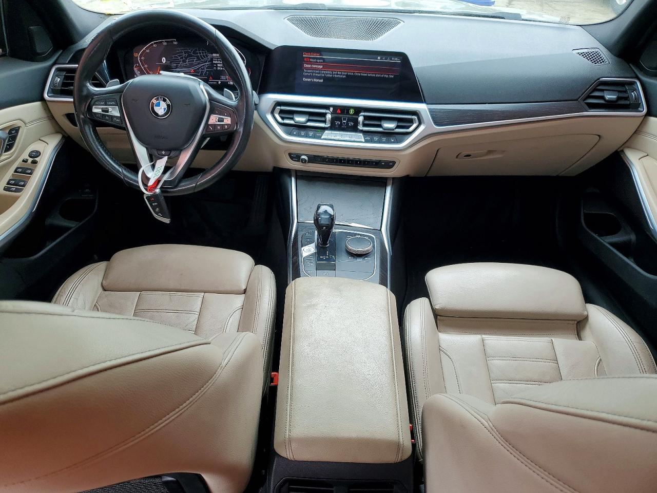 2020 BMW Seria 3 330i - zdjęcie 8