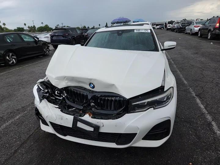 2021 BMW 330I - zdjęcie 13