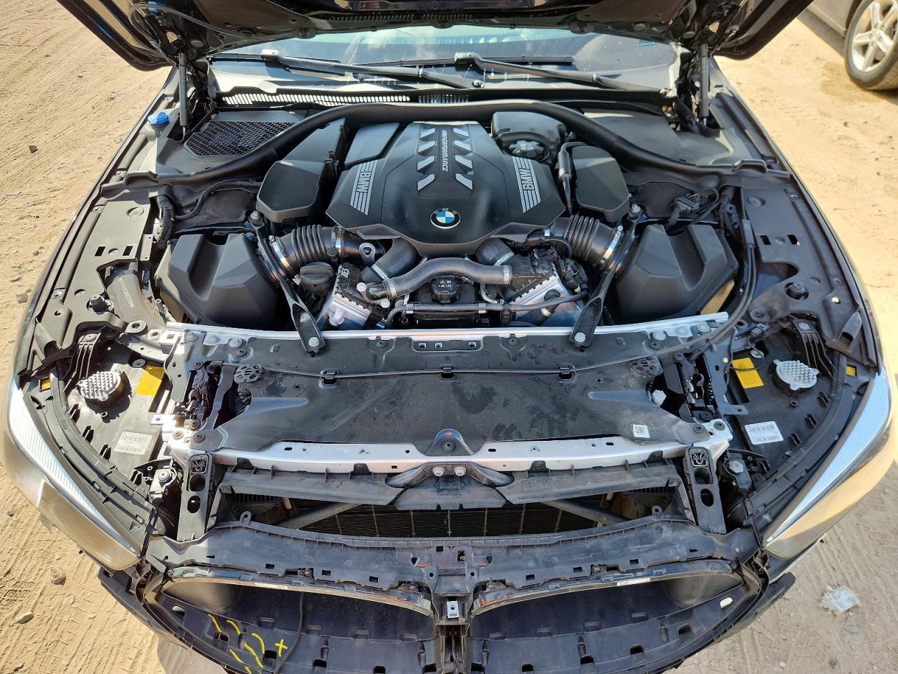 2024 BMW Seria 8 M850i - zdjęcie 11