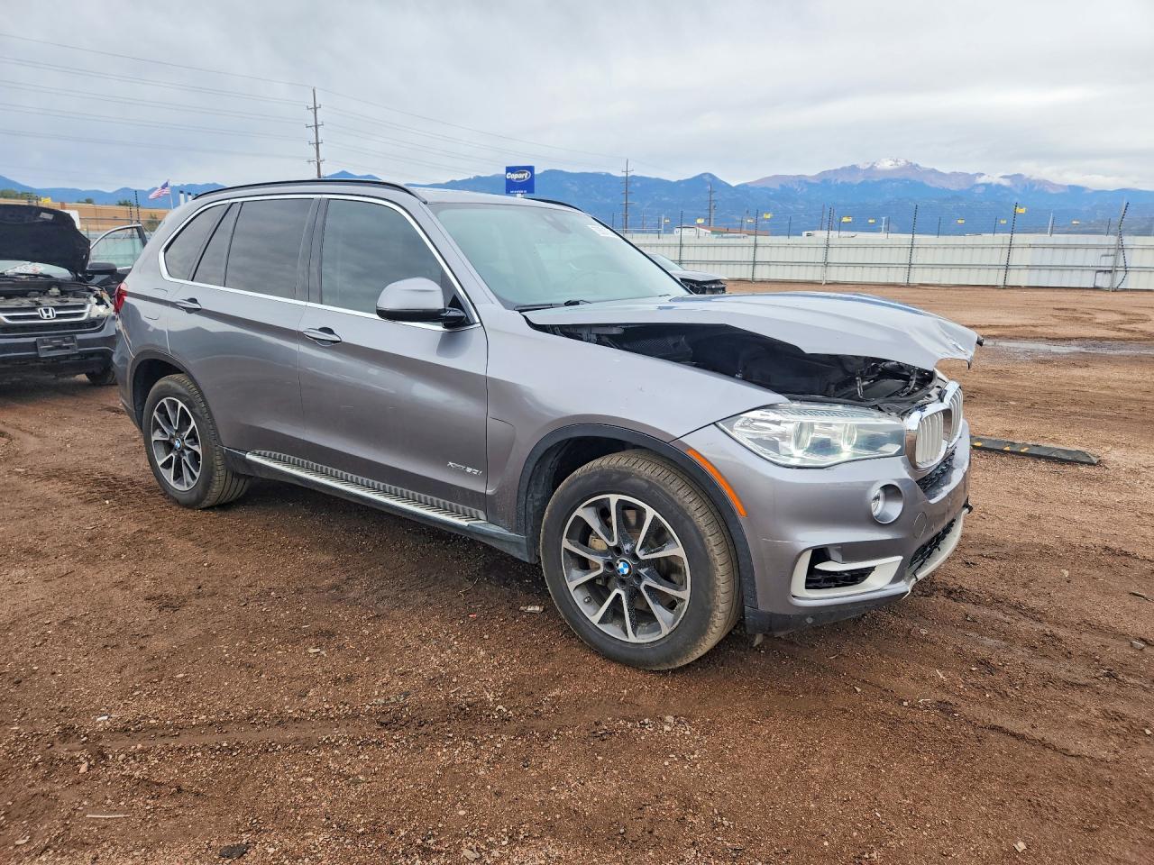 2016 BMW X5 xDrive50I - zdjęcie 4