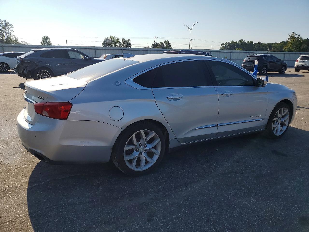 2020 Chevrolet Impala Premier - zdjęcie 3