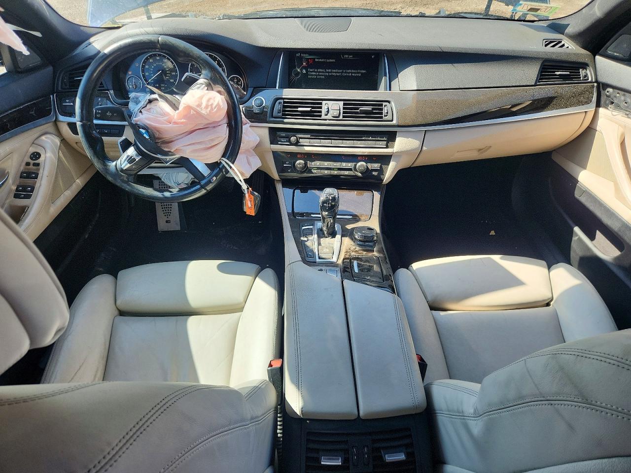 2014 BMW Seria 5 550i - zdjęcie 8