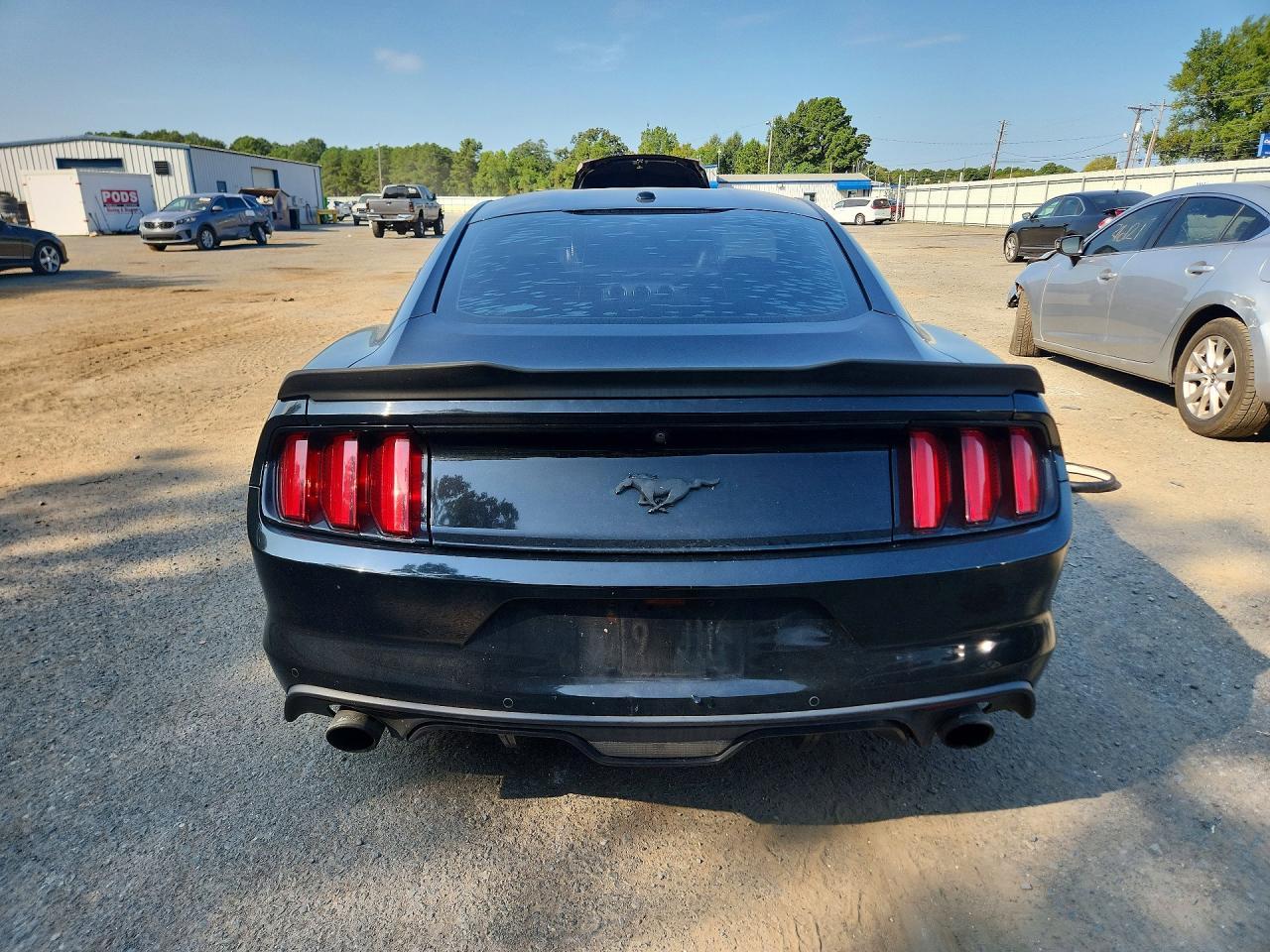 2016 Ford Mustang - zdjęcie 6