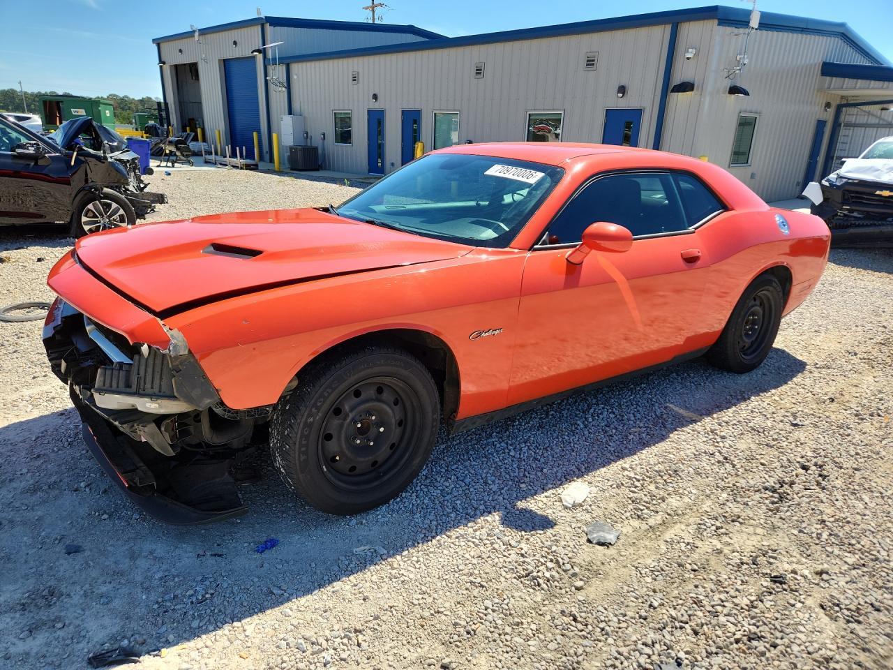 2016 Dodge Challenger Sxt - zdjęcie główne