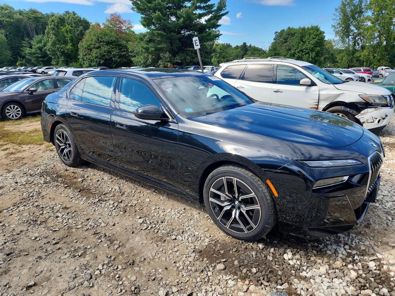 2024 BMW 760 Xi - zdjęcie 4