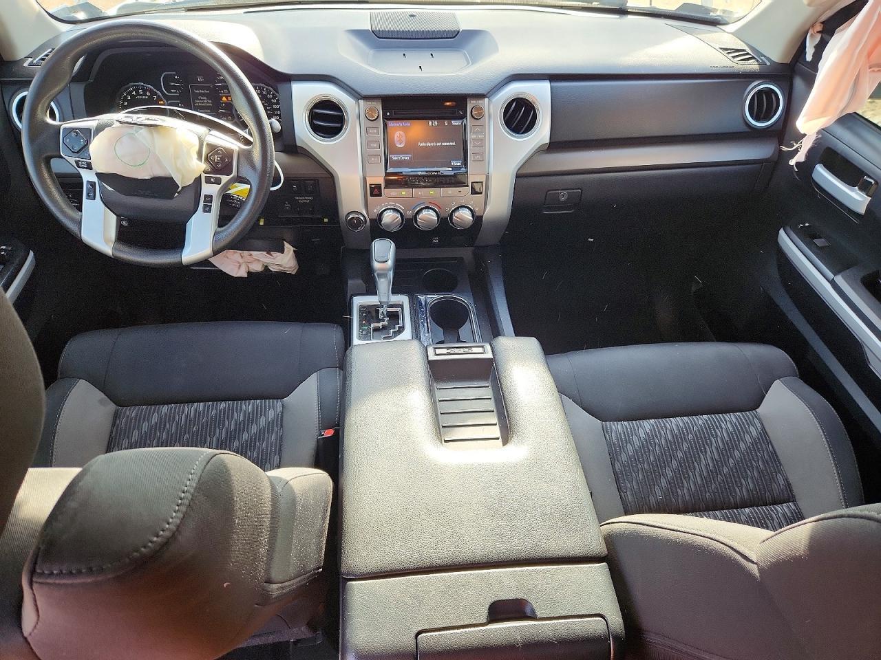 2018 Toyota Tundra Sr5 - zdjęcie 8