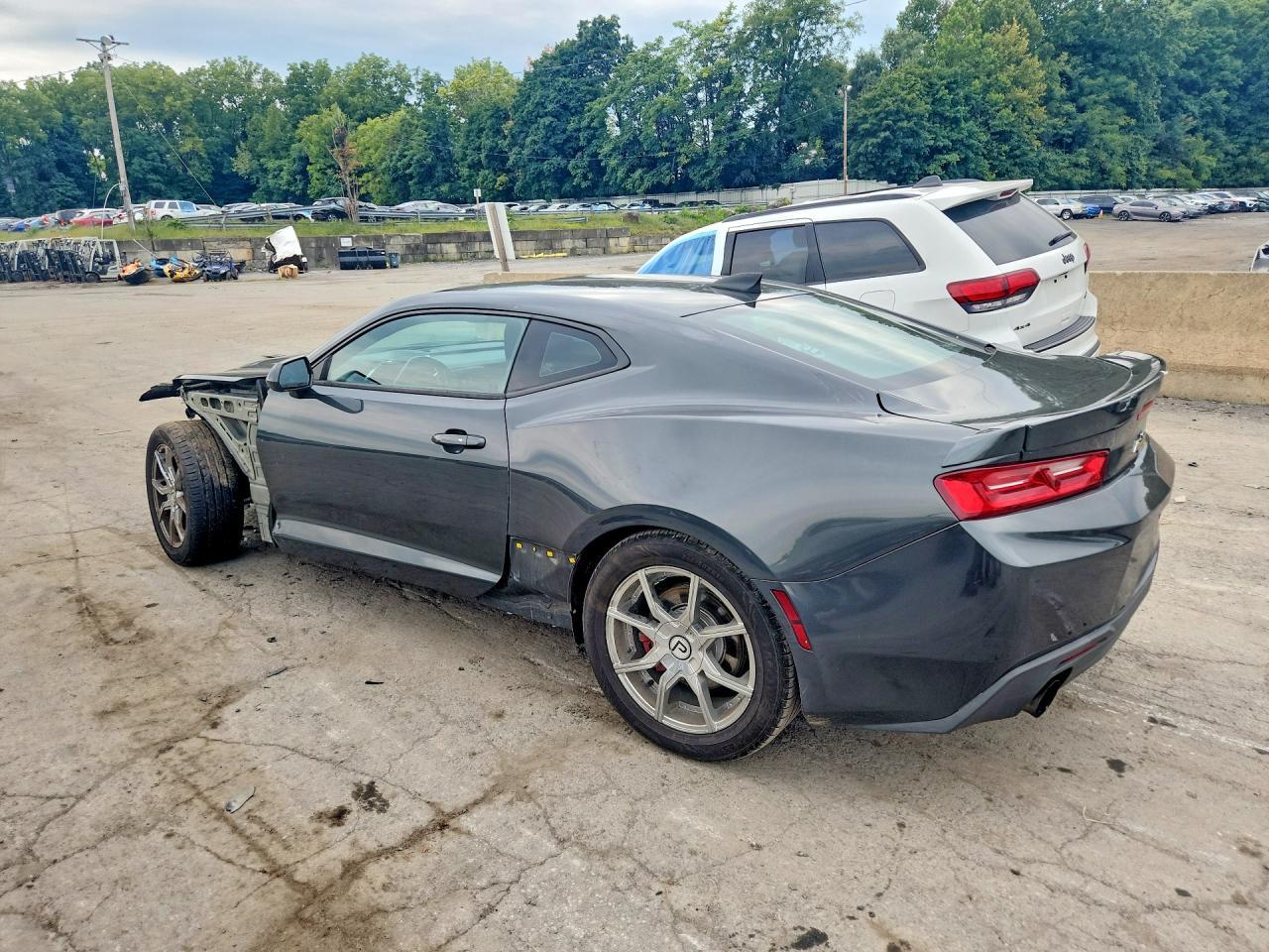 2018 Chevrolet Camaro Ls - zdjęcie 2