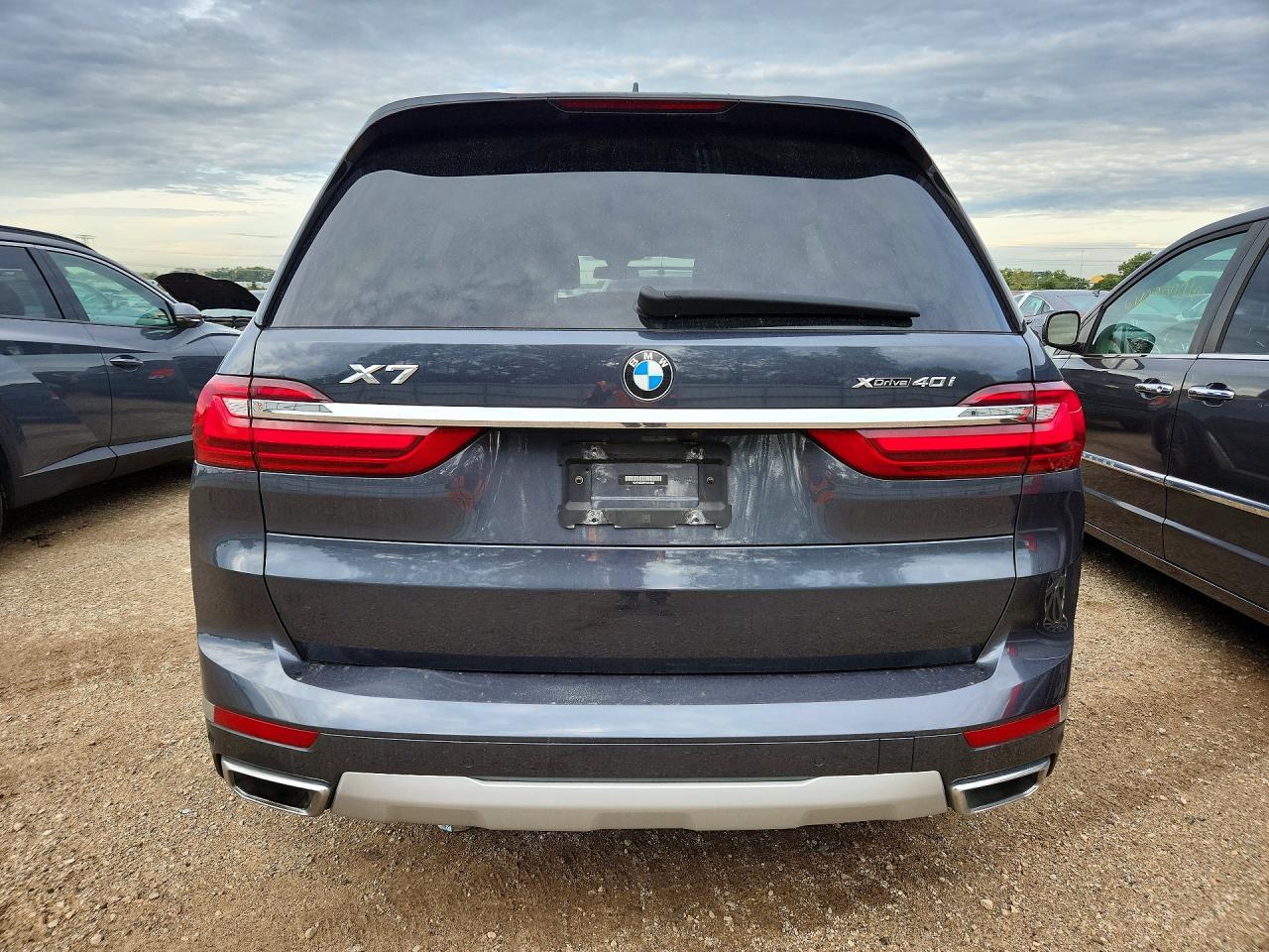 2022 BMW X7 xDrive40I - zdjęcie 6