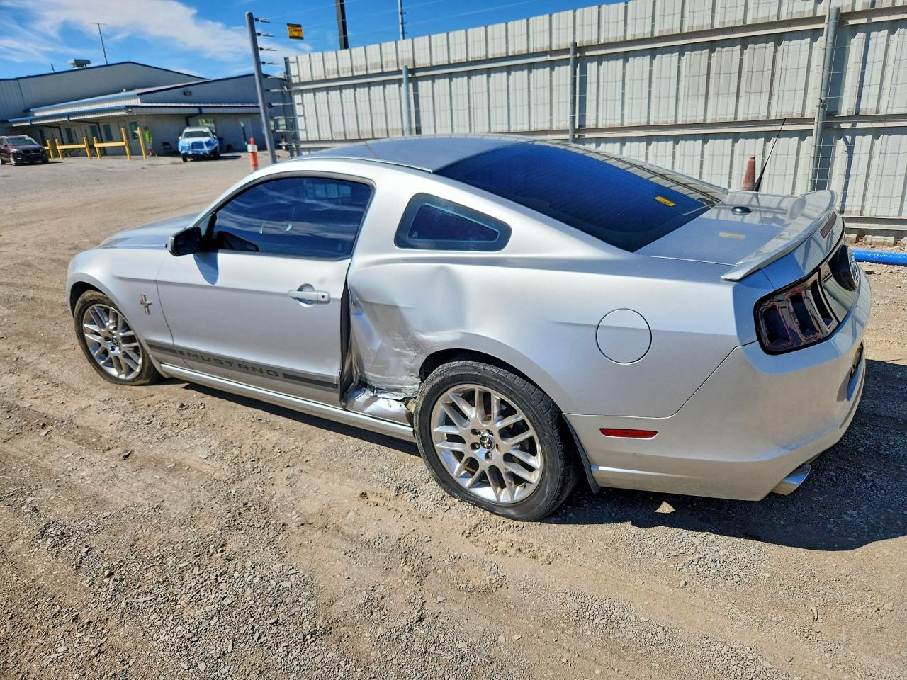 2013 Ford Mustang - zdjęcie 2