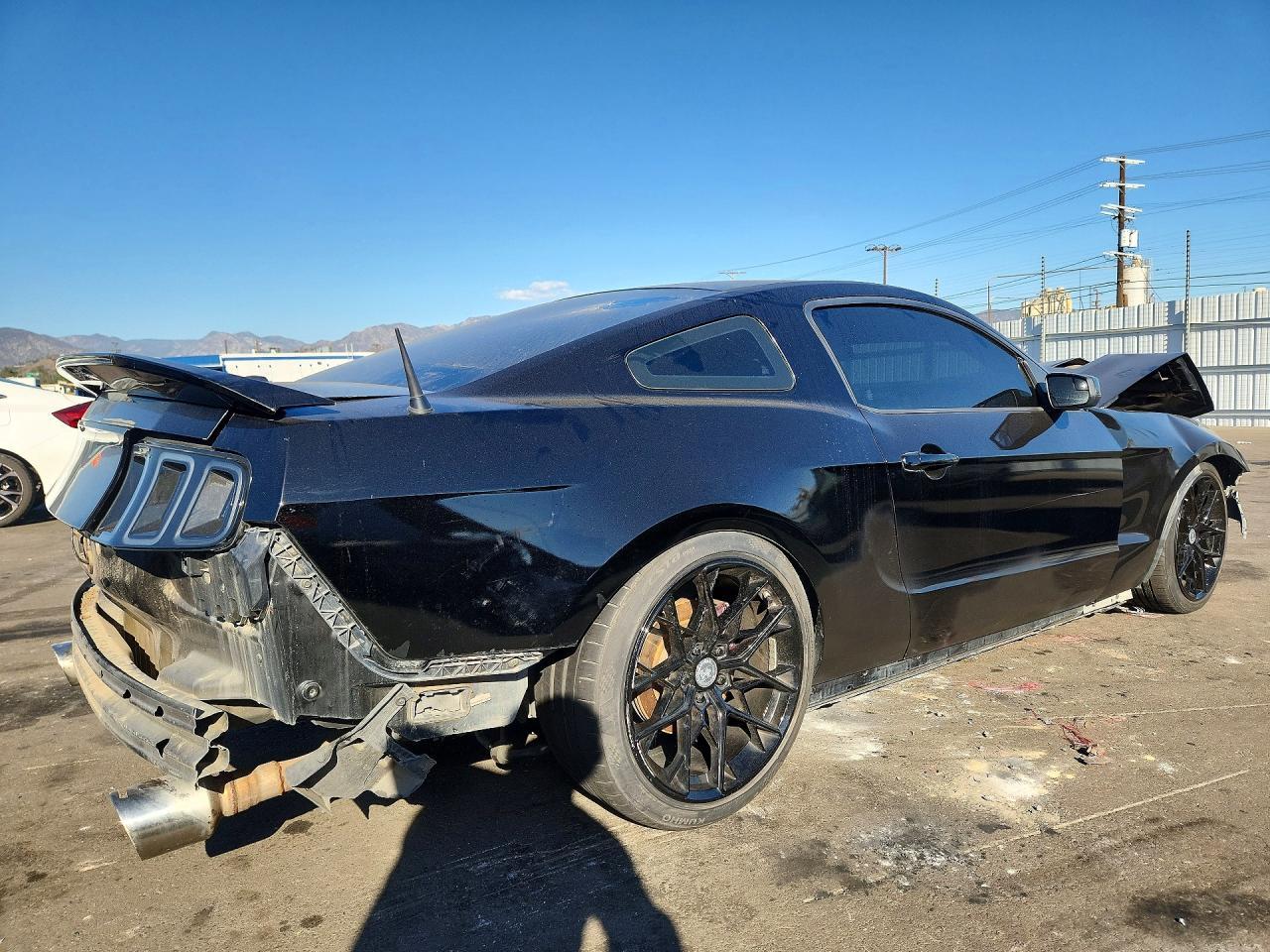2014 Ford Mustang - zdjęcie 3