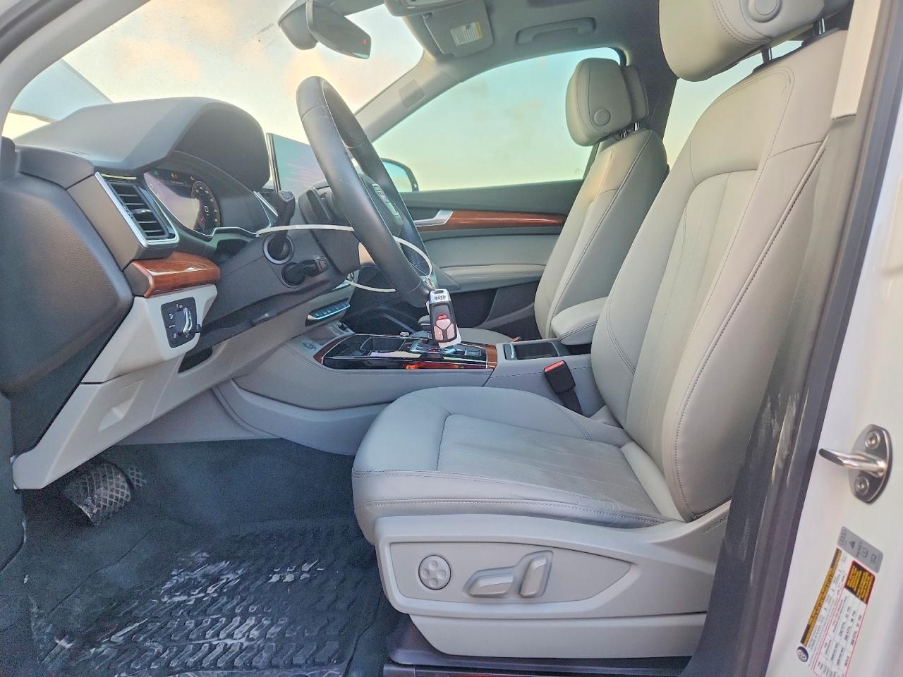 2022 Audi Q5 Premium Plus 45 - zdjęcie 7