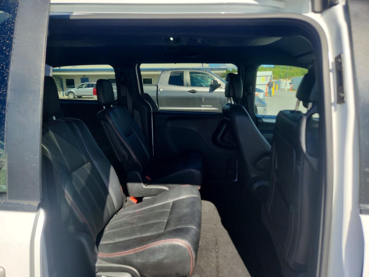 2019 Dodge Grand Caravan Gt - zdjęcie 11