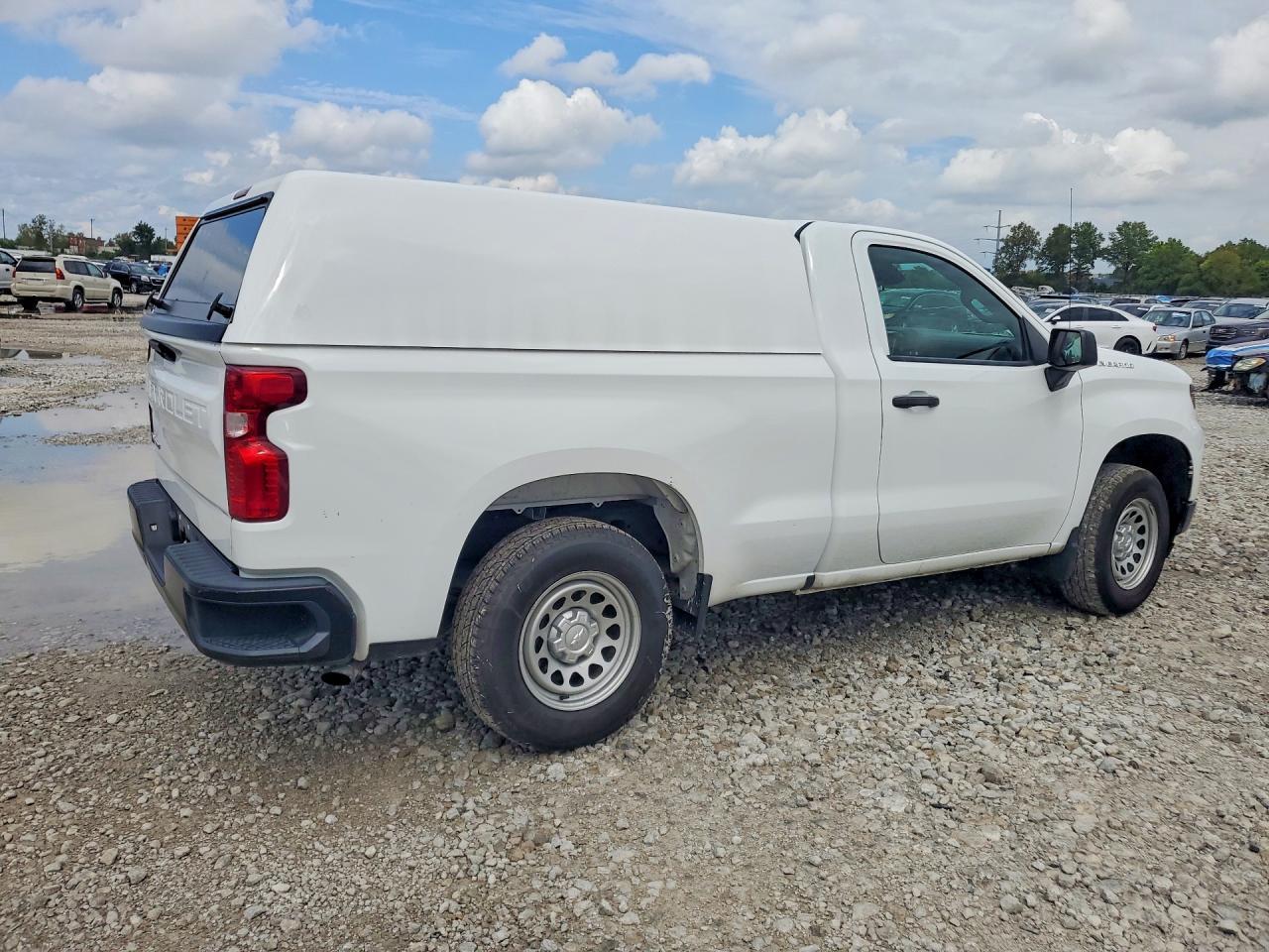 2023 Chevrolet Silverado C1500 - zdjęcie 3