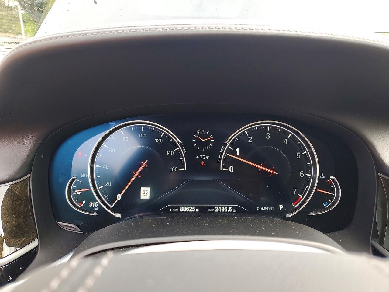 2018 BMW 750 I - zdjęcie 9