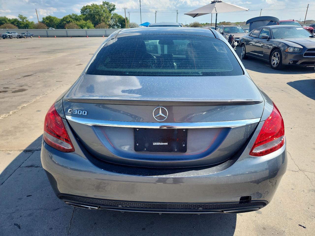 2017 Mercedes-Benz C 300 - zdjęcie 6