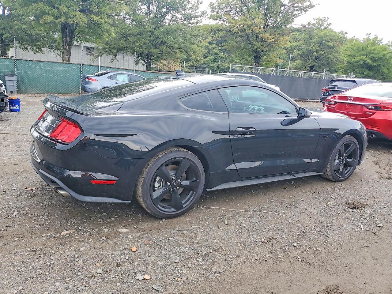 2022 Ford Mustang Gt - zdjęcie 3