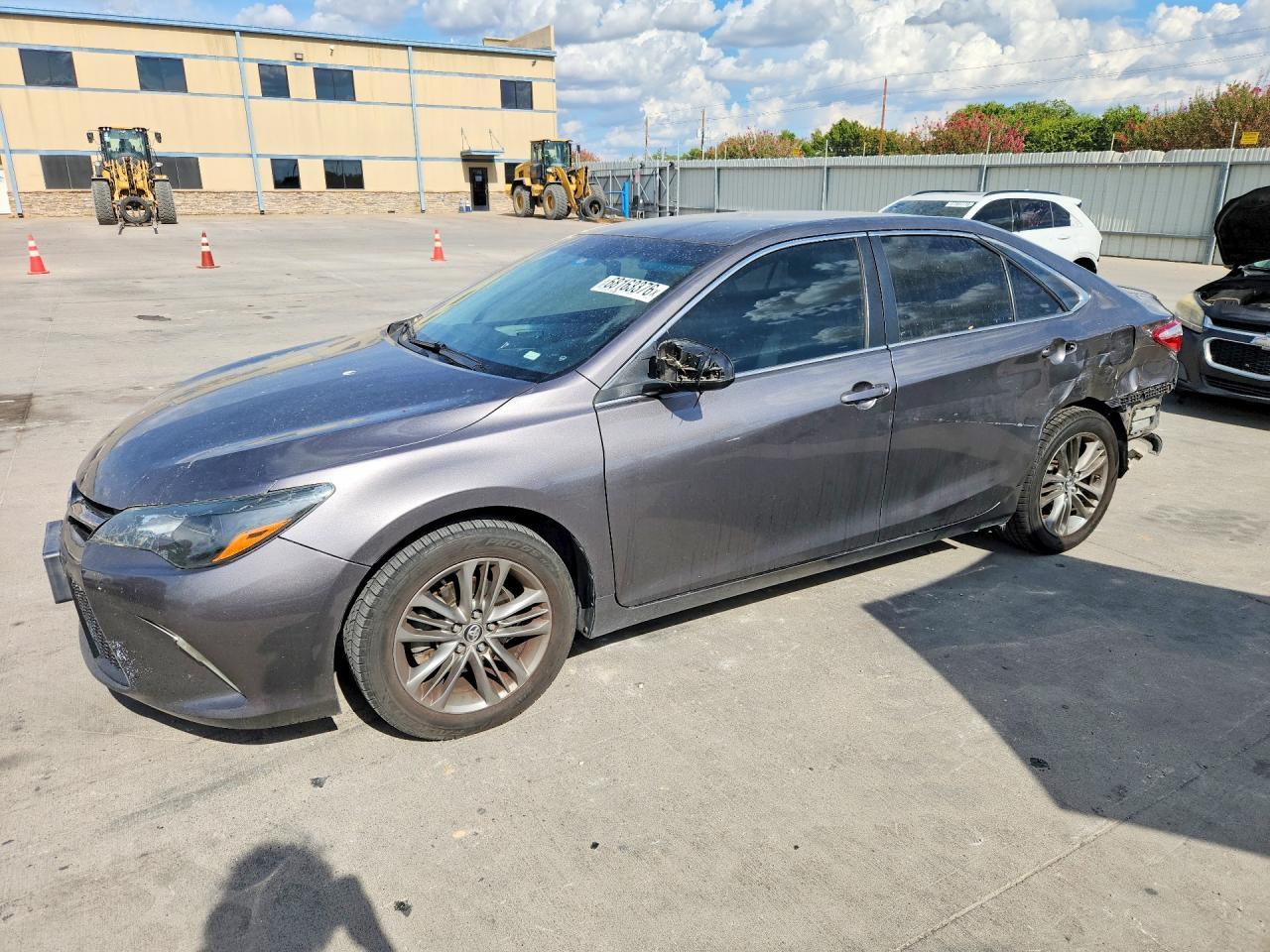 2016 Toyota Camry Se - zdjęcie główne