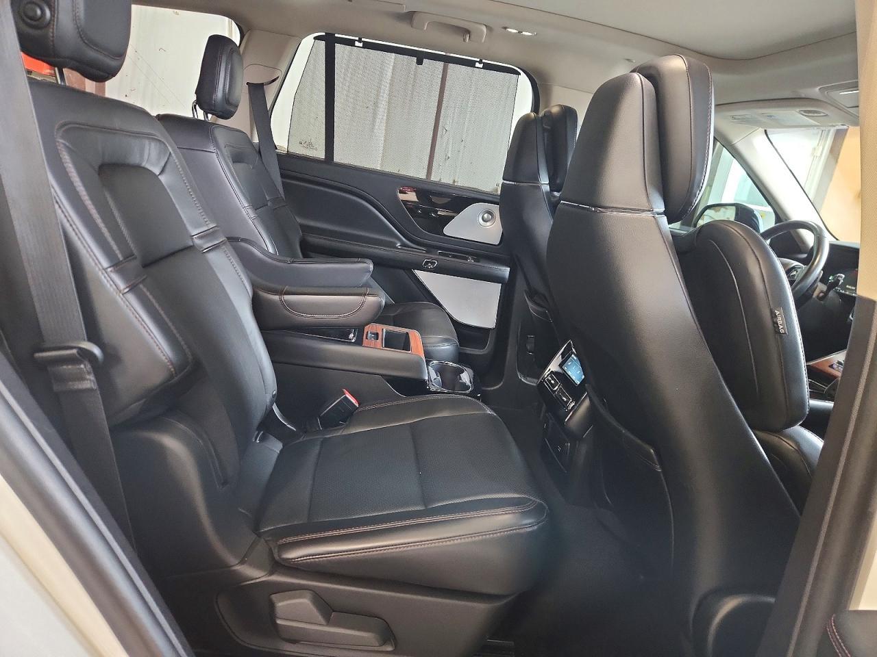 2020 Lincoln Aviator Reserve - zdjęcie 11