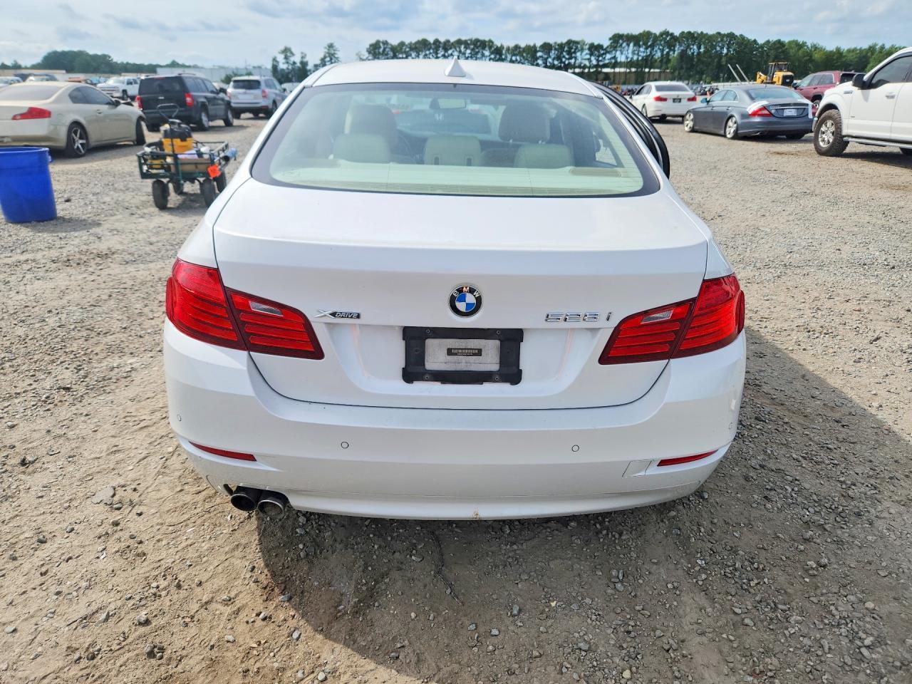 2015 BMW Seria 5 528i - zdjęcie 6