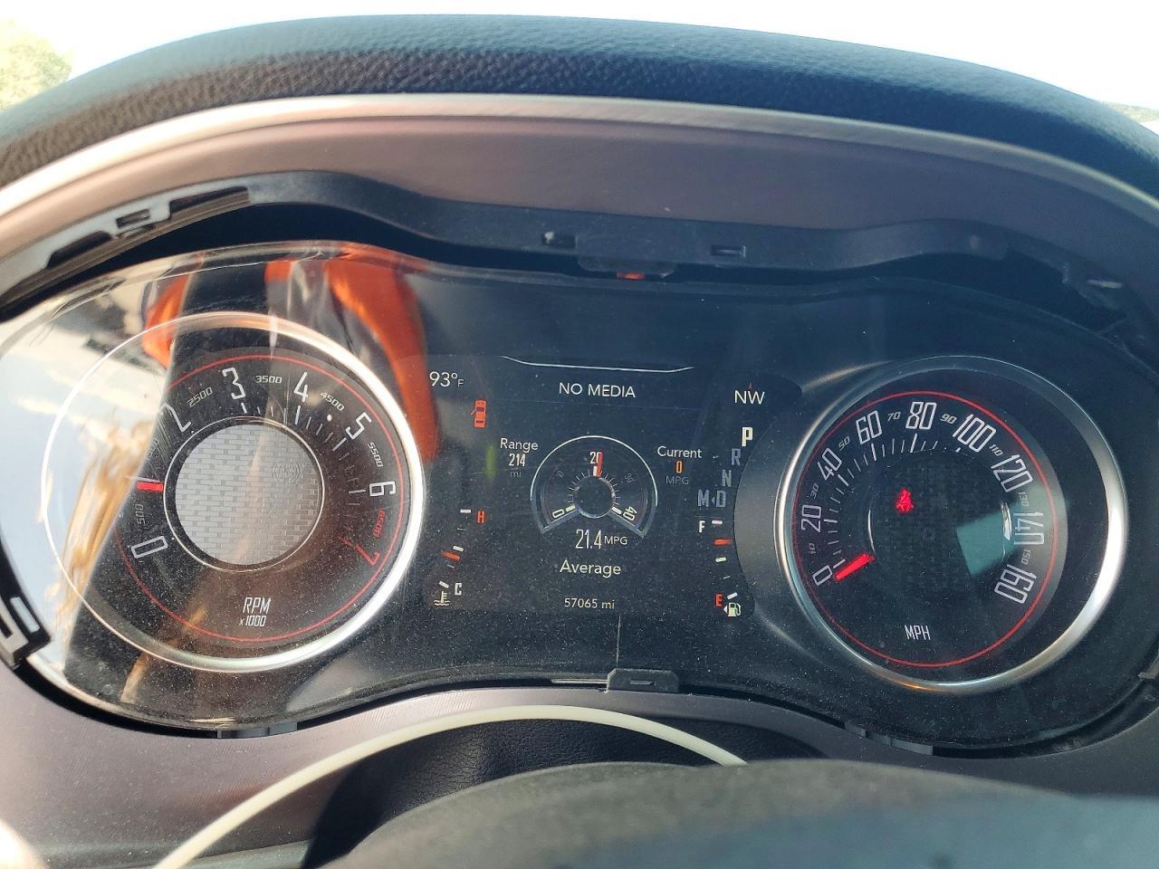 2022 Dodge Challenger Sxt - zdjęcie 9