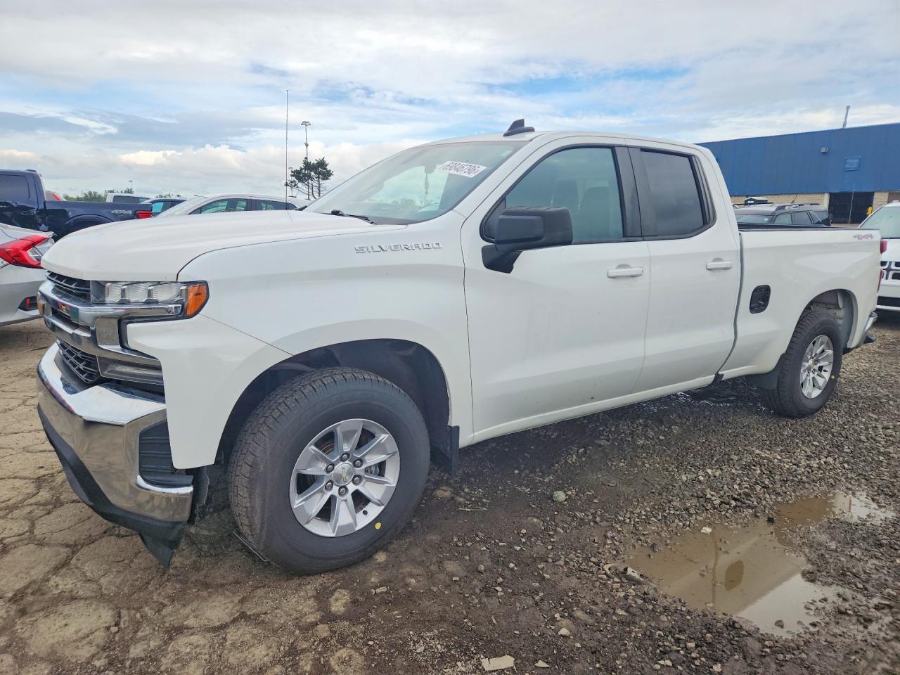 2020 Chevrolet Silverado K1500 Lt - zdjęcie główne