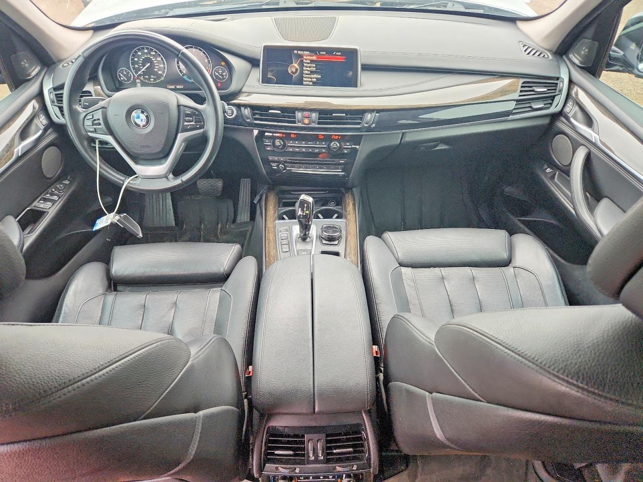 2016 BMW X5 xDrive50I - zdjęcie 8