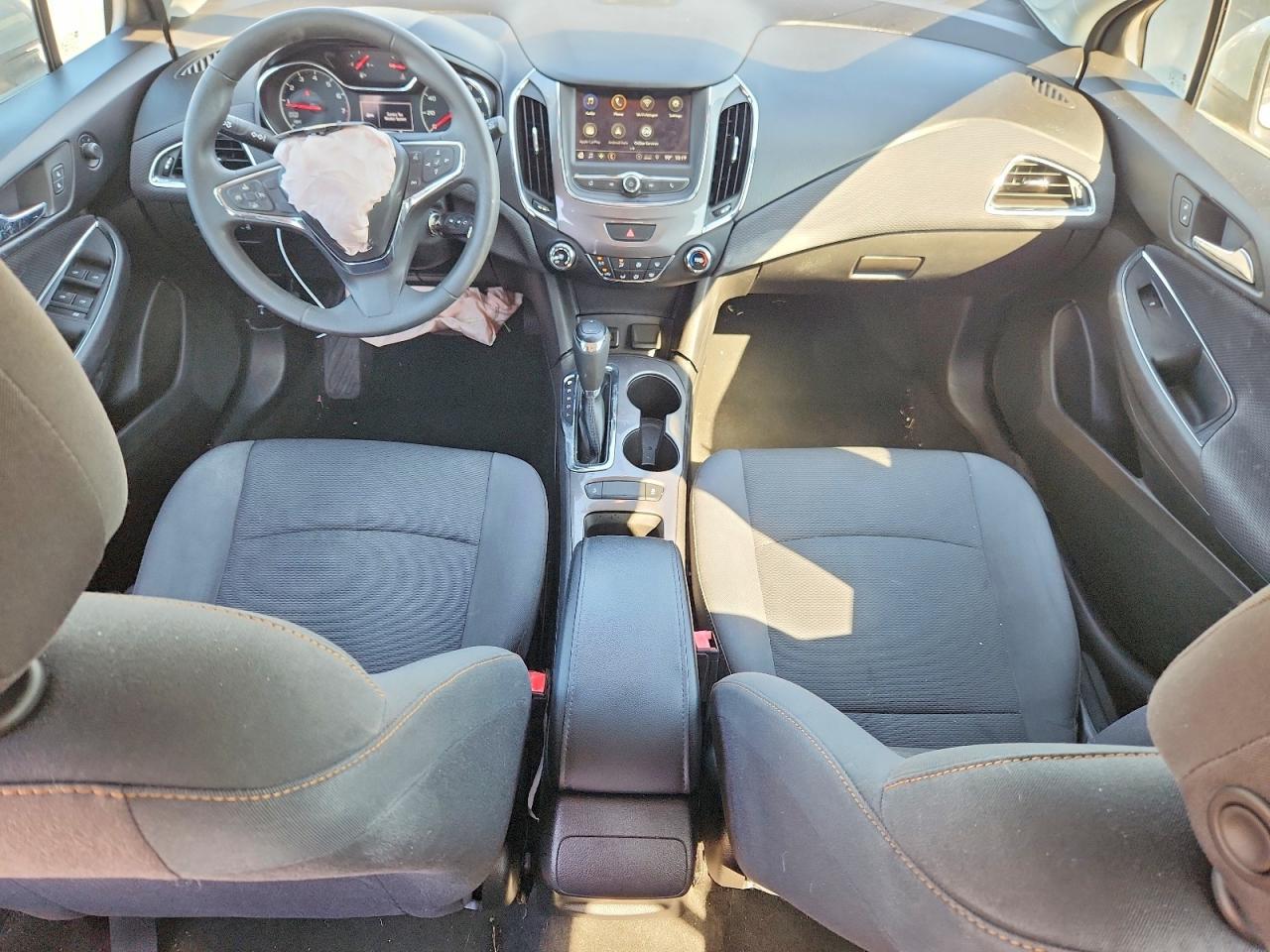 2019 Chevrolet Cruze Ls - zdjęcie 8