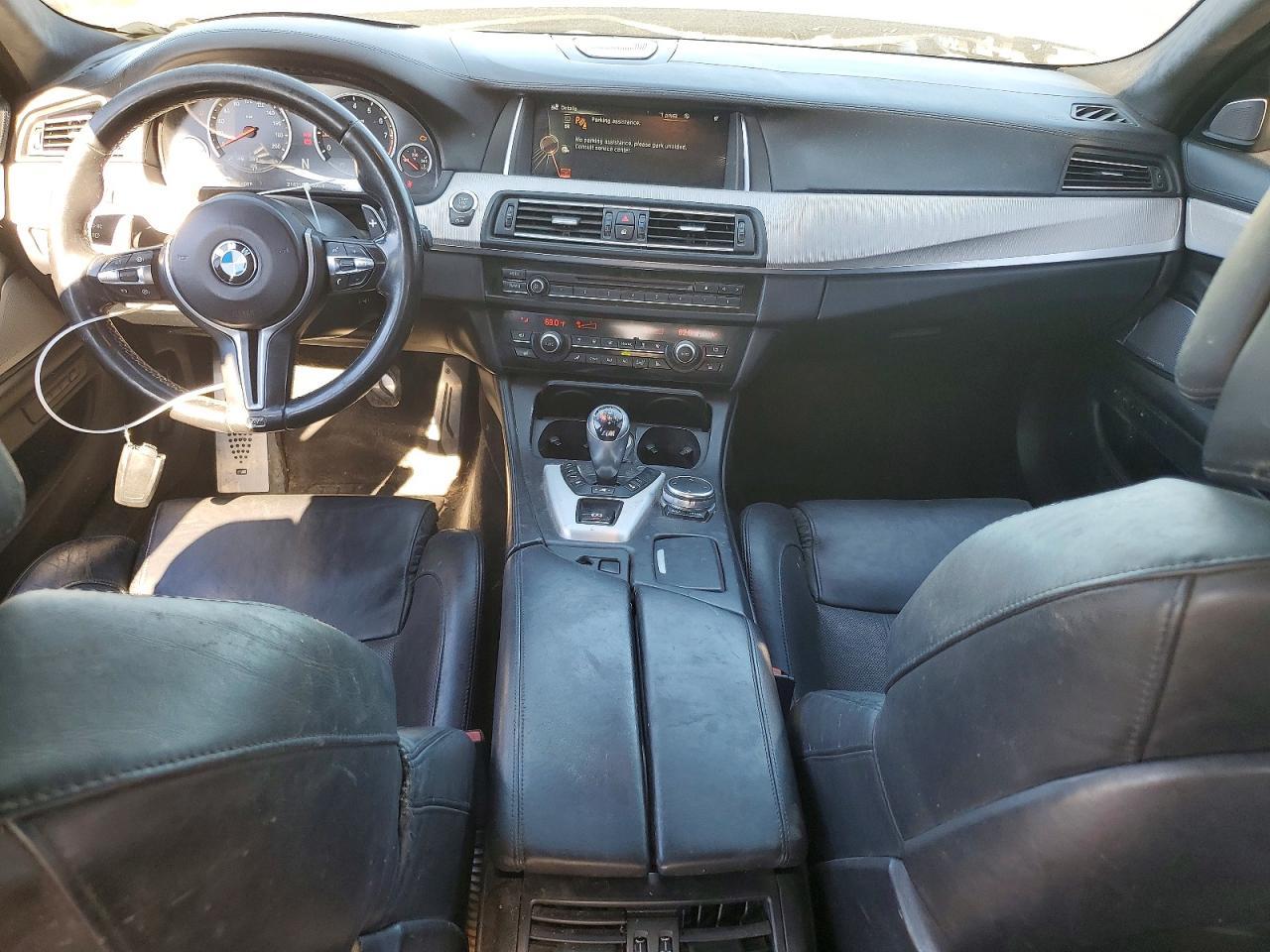 2015 BMW M5 - zdjęcie 8