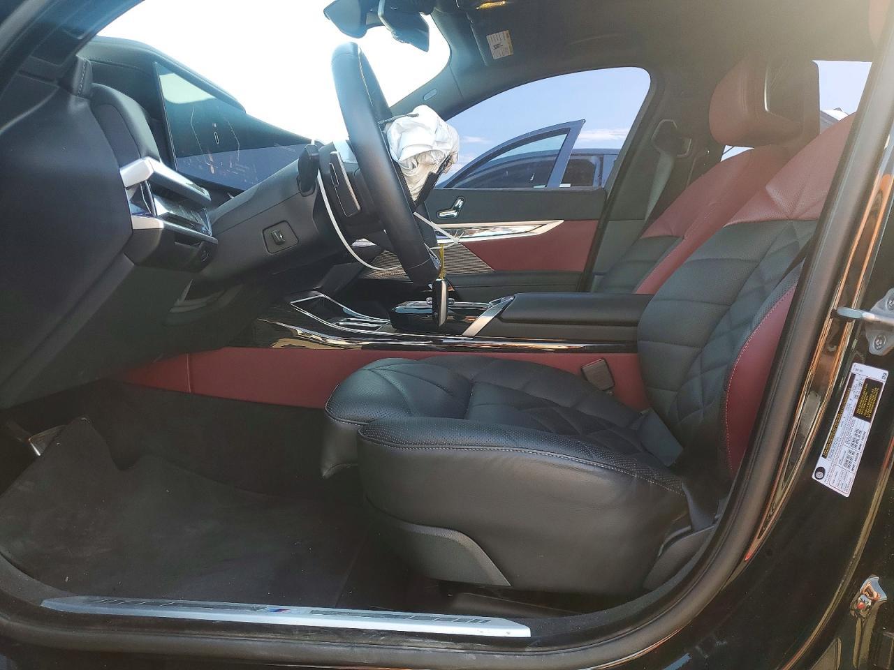 2025 BMW 740 I - zdjęcie 7