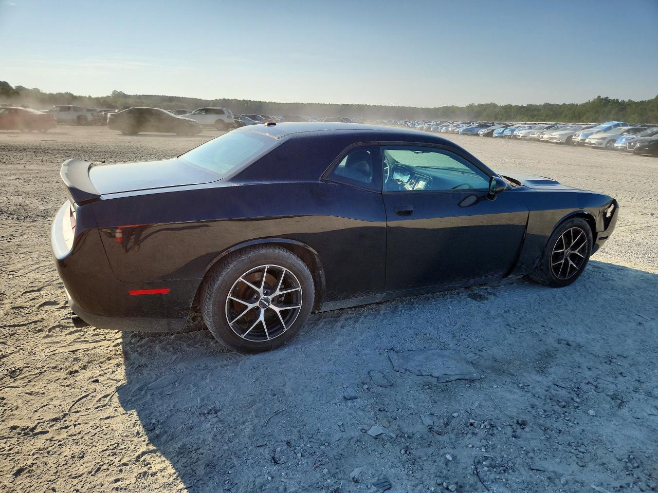2015 Dodge Challenger Sxt - zdjęcie 3