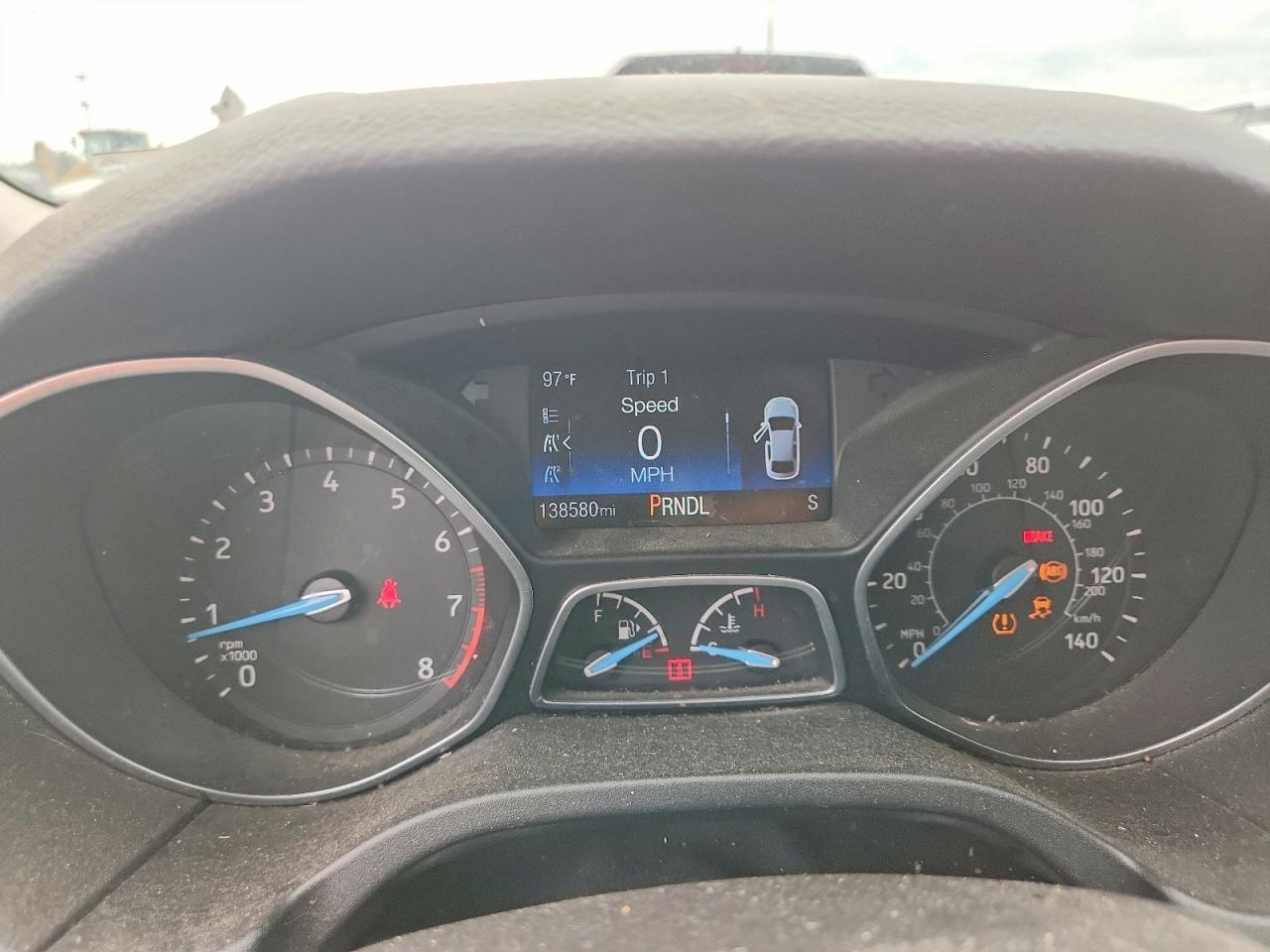 2017 Ford Focus - zdjęcie 9