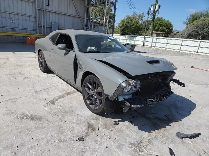 2023 Dodge Challenger R/T - zdjęcie 14
