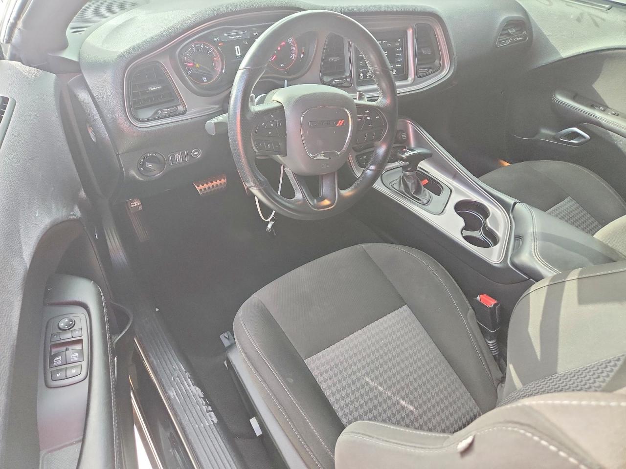 2023 Dodge Challenger R/T - zdjęcie 8