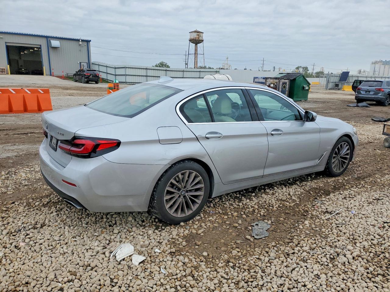 2021 BMW Seria 5 530i - zdjęcie 3