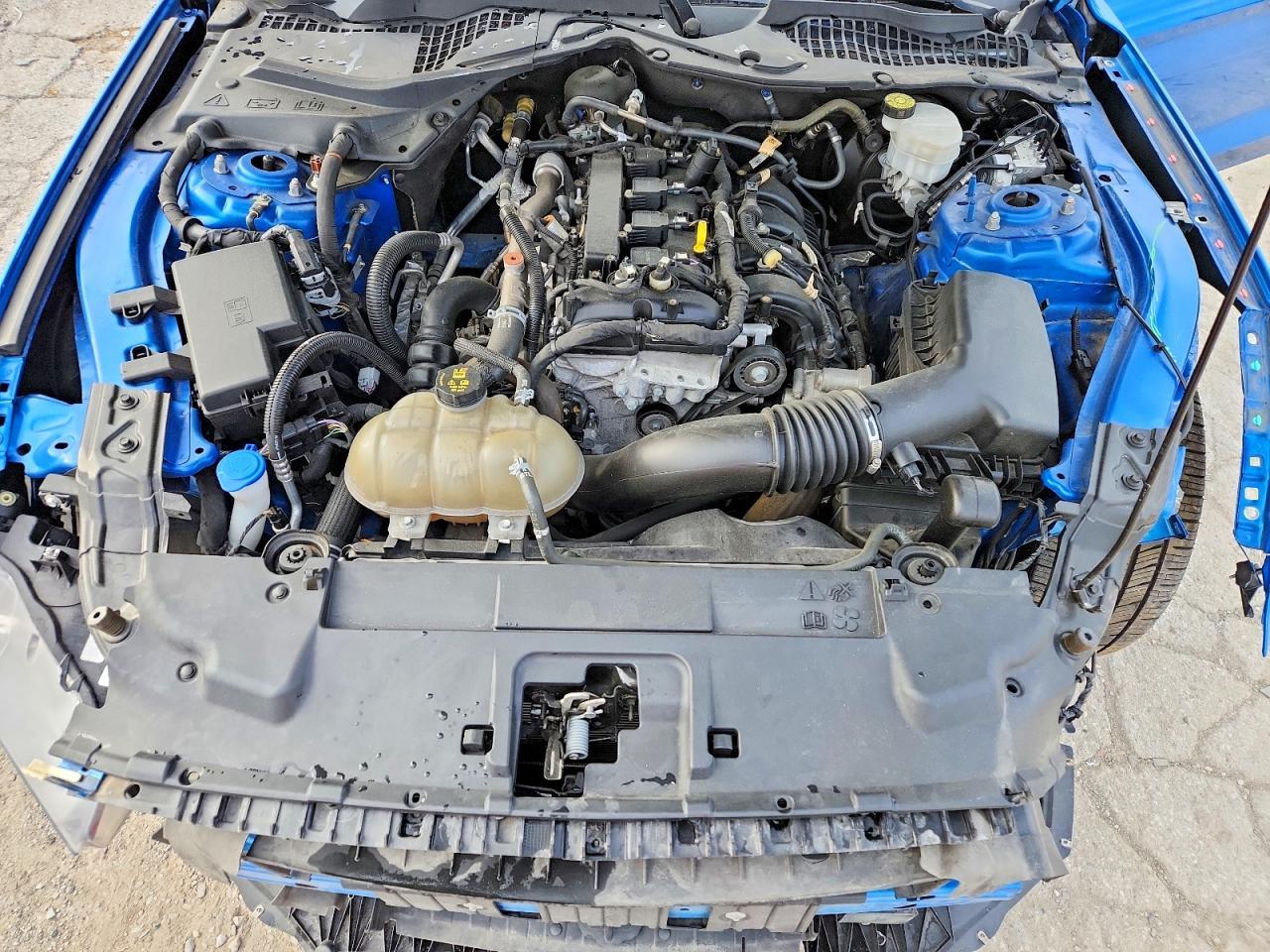 2021 Ford Mustang - zdjęcie 11