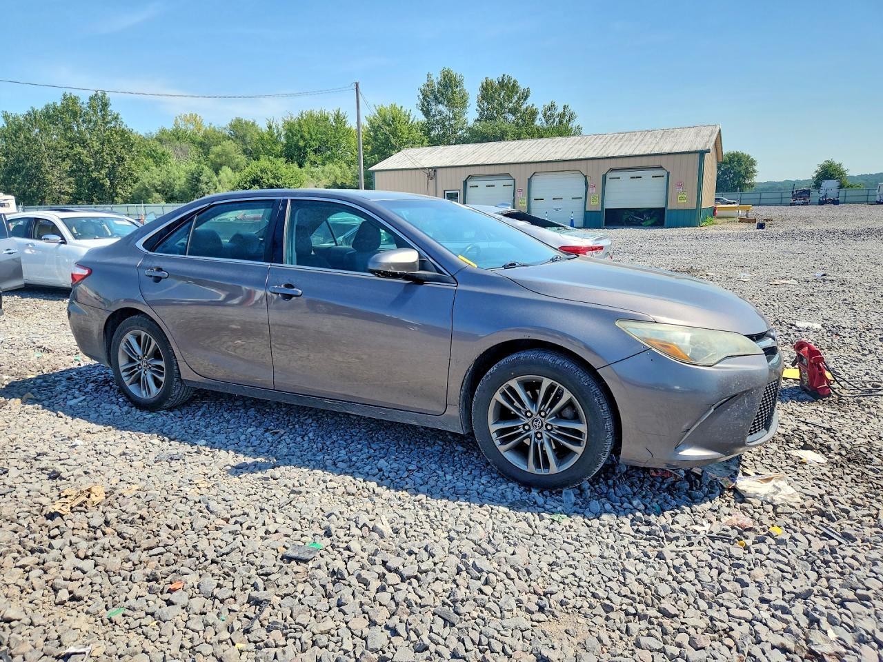 2017 Toyota Camry Se - zdjęcie 4