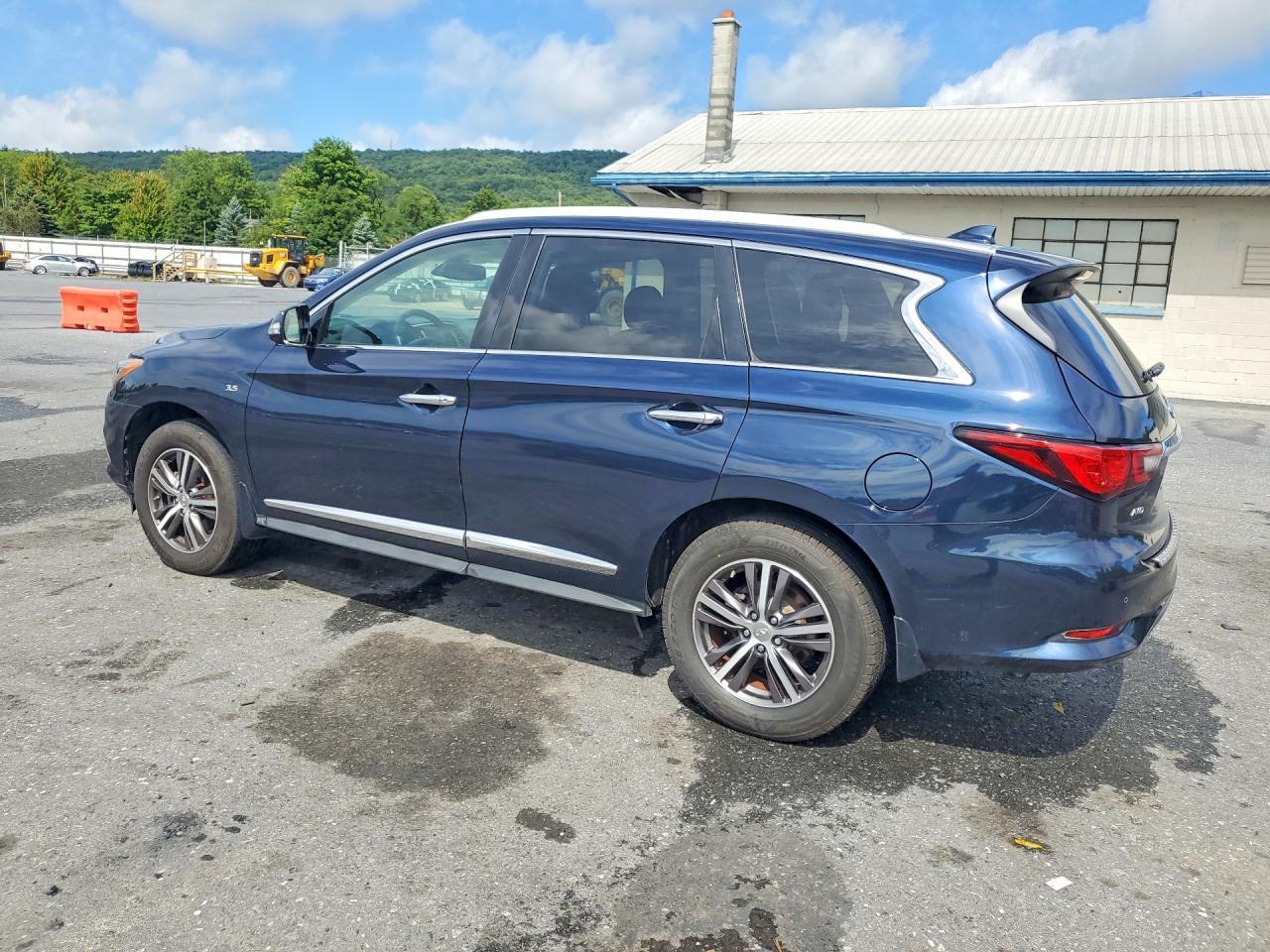 2019 Infiniti Qx60 Luxe - zdjęcie 2