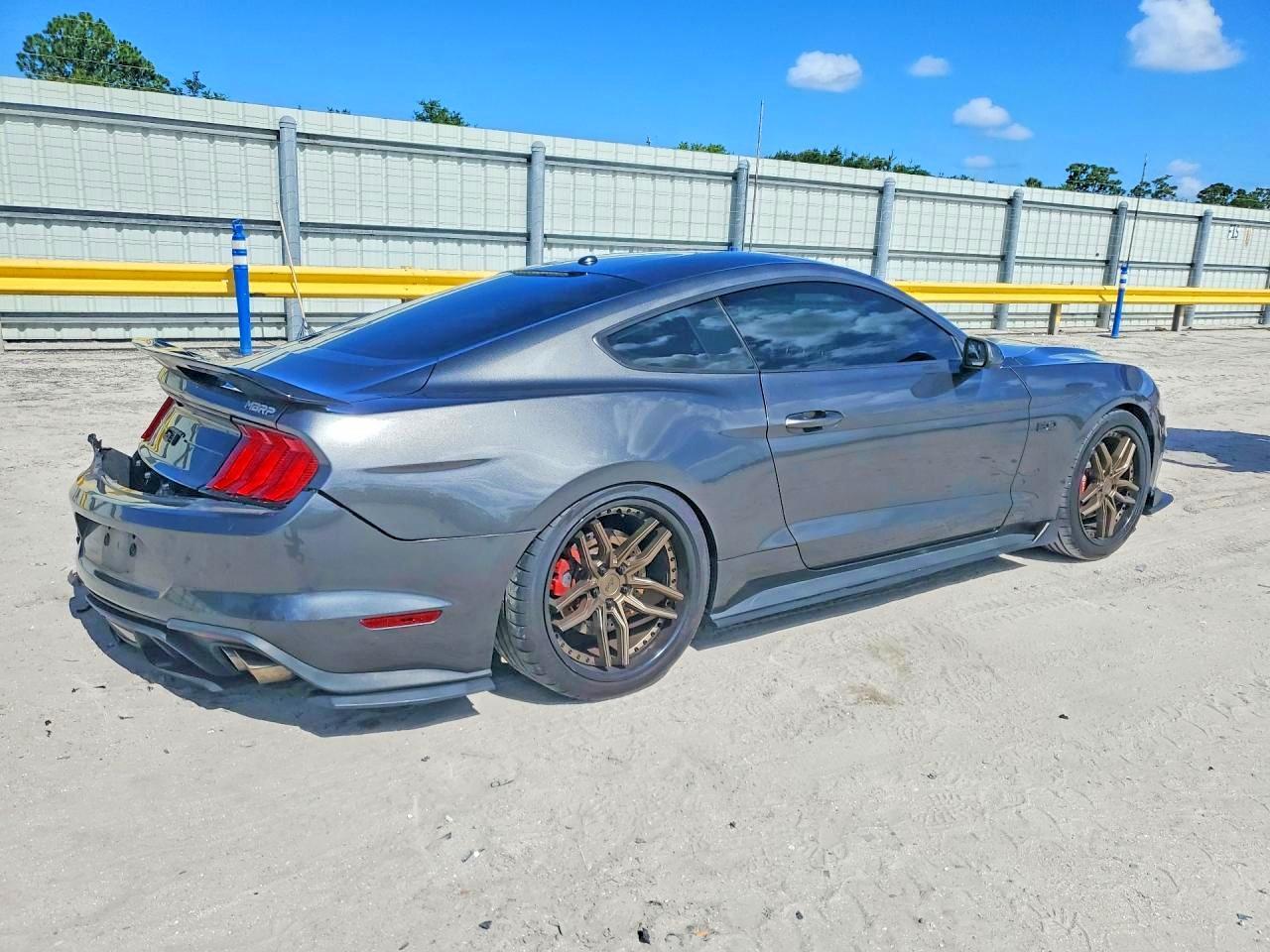 2018 Ford Mustang Gt - zdjęcie 3