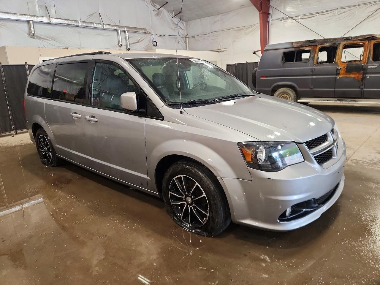 2019 Dodge Grand Caravan Gt - zdjęcie 4