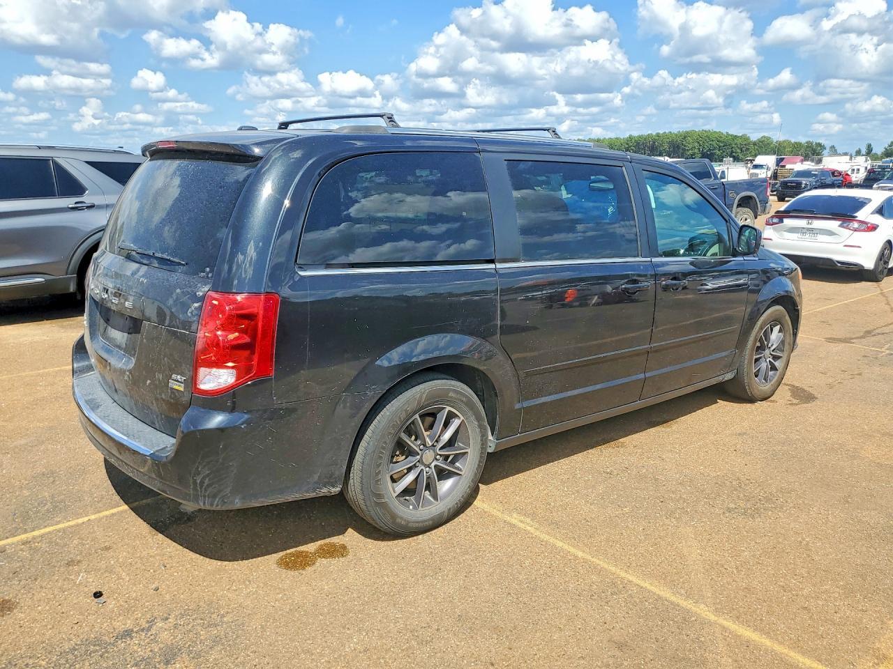 2017 Dodge Grand Caravan Sxt - zdjęcie 3