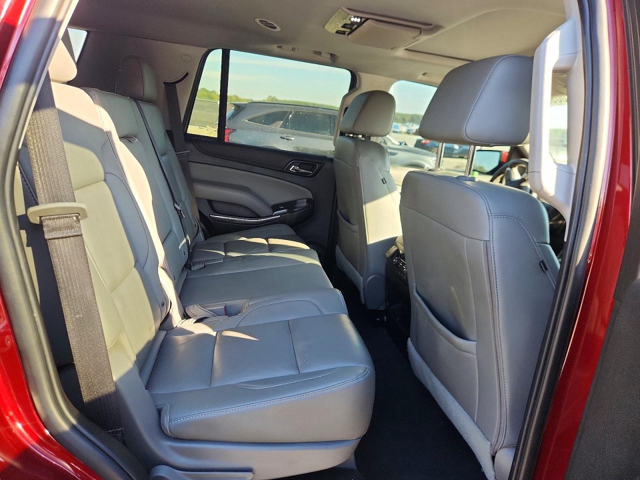 2019 Chevrolet Tahoe C1500 Lt - zdjęcie 11